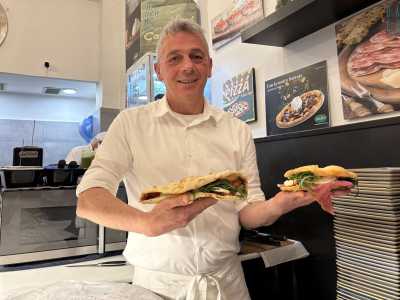 �Il figlio di Domenico, Giuseppe, invent� invece il ciccio�, rivela il 55enne Ciro Fraddosio, proprietario del locale �Enzo e Ciro� aperto dal 1988 in via Imbriani. Lui fa parte di un�altra famiglia storica di pizzaioli e conosce quindi bene l�origine dei prodotti da forno �made in Bari�
